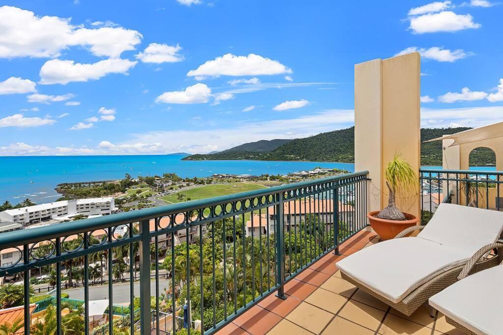 Aqua Vista Apartment Airlie Beach Exterior photo