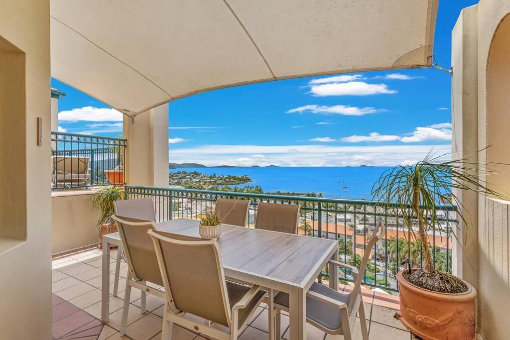 Aqua Vista Apartment Airlie Beach Exterior photo
